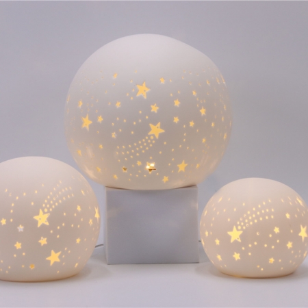 CERAMIC BALL WITH STARS